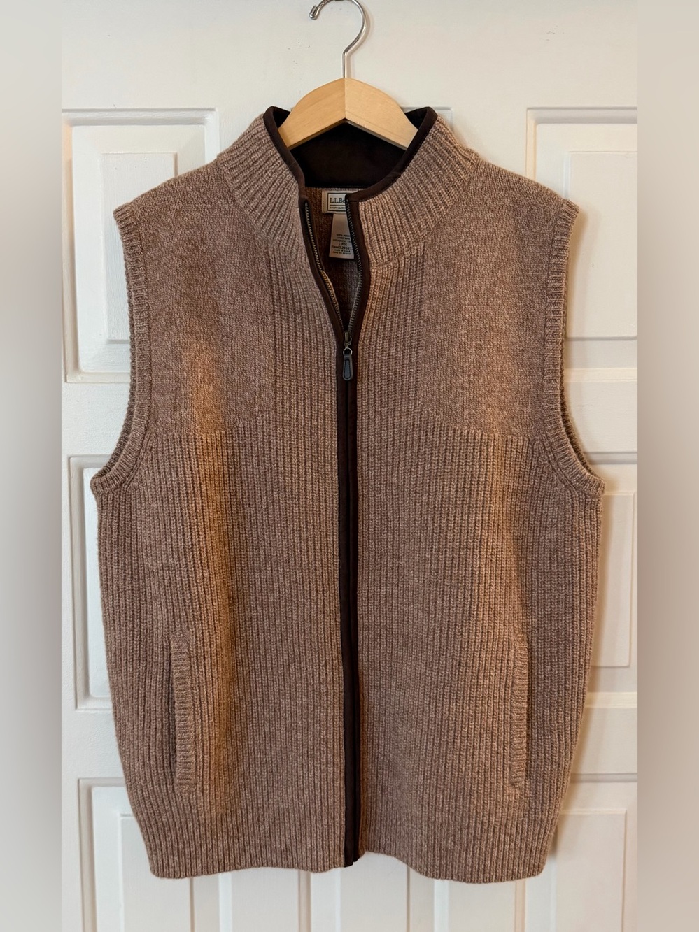 L.L. Bean Men’s Waterfowl Merino Wool Vest Sable Large